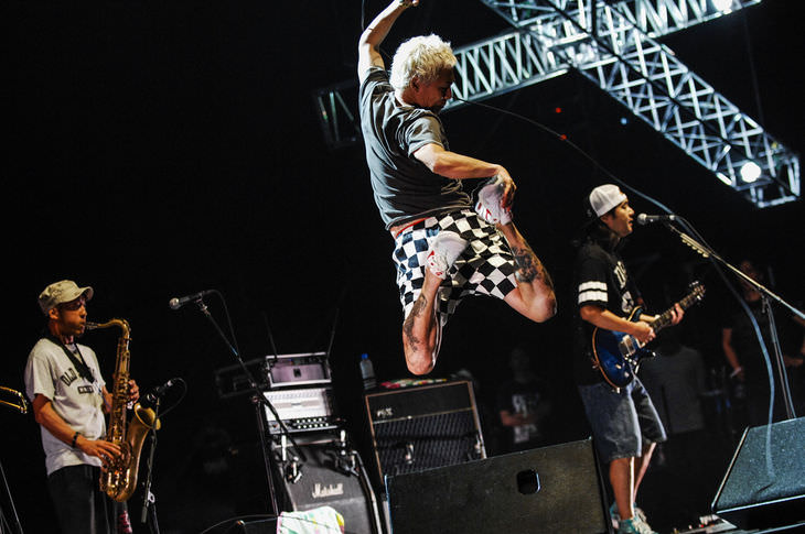SATANIC CARNIVAL ’15 –  KEMURI 最速ライブレポート配信