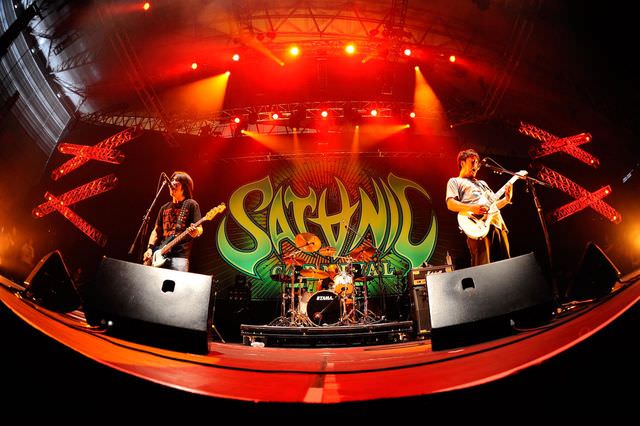 SATANIC CARNIVAL ’15 –  OVER ARM THROW 最速ライブレポート配信